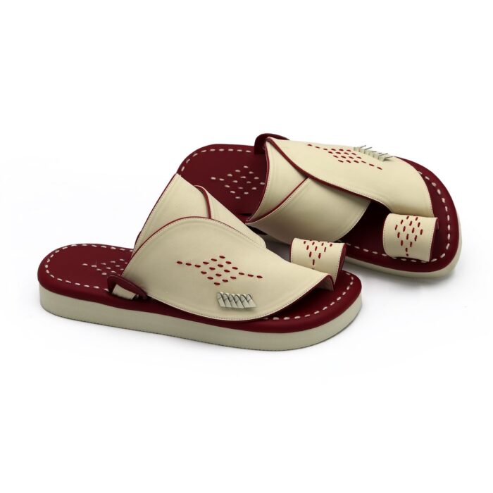 ⁦حذاء شرقي مطرز⁩ - الصورة ⁦2⁩