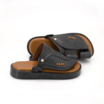 حذاء شرقى فاخر